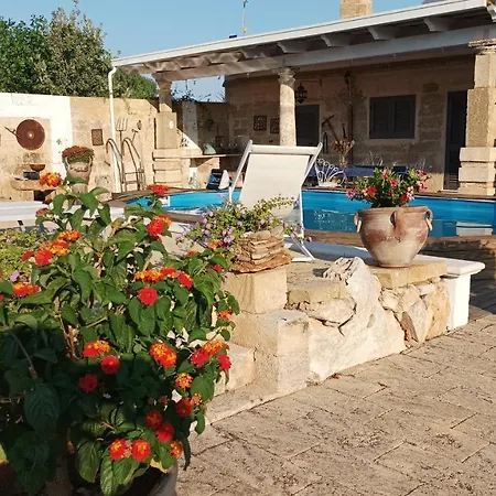 Bed and breakfast Masseria Le Dimore 2*