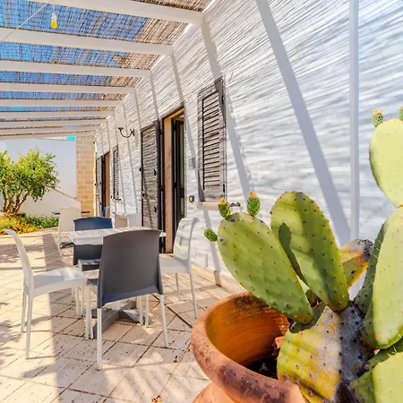 Bed and breakfast Masseria Le Dimore 2*
