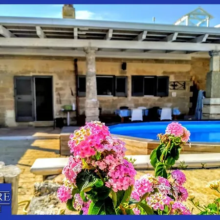 Masseria Le Dimore Bed & Breakfast