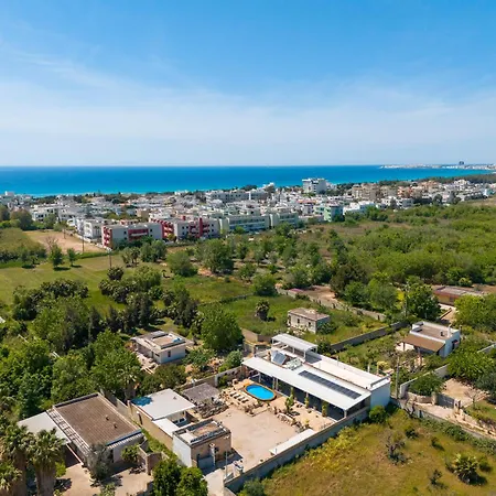 Bed & Breakfast Masseria Le Dimore 2*