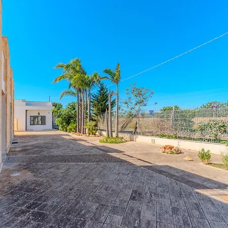 Masseria Le Dimore 2* 加利波利