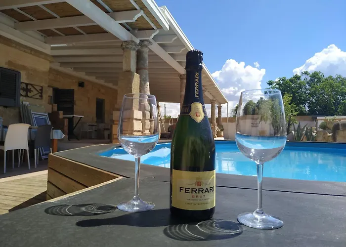 فندق مبيت وإفطار Masseria Le Dimore 3*